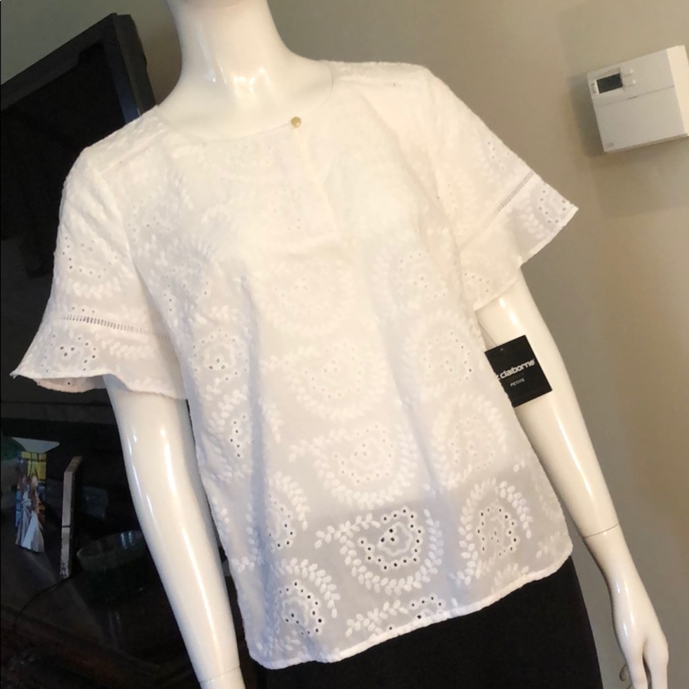 Liz Claiborne Career Petite WhiteEmbroidered Shirt